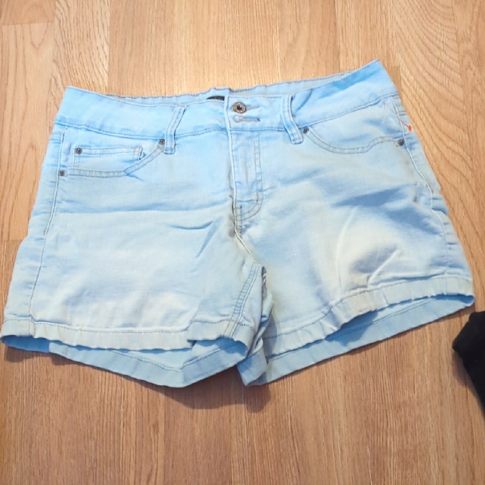 Signature Studio Light Blue Jean Shorts